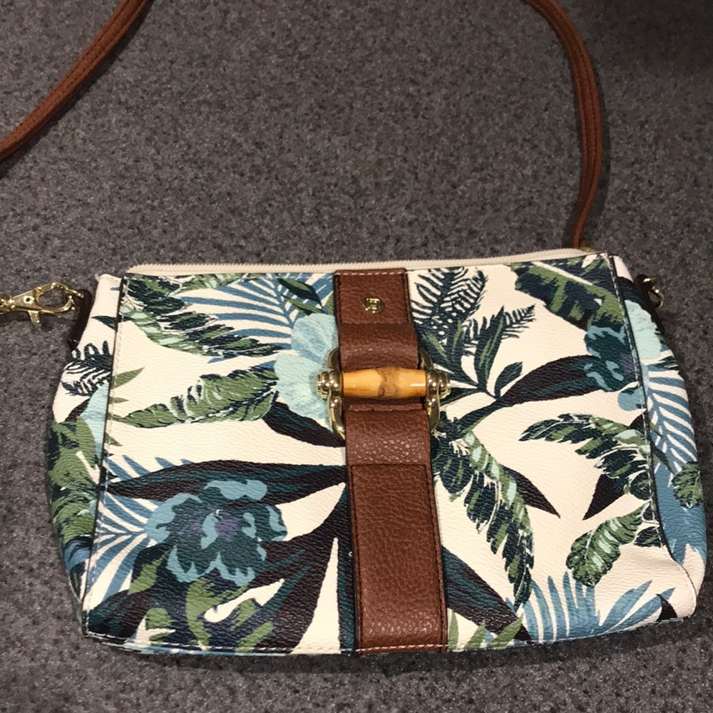 Leaf print purse